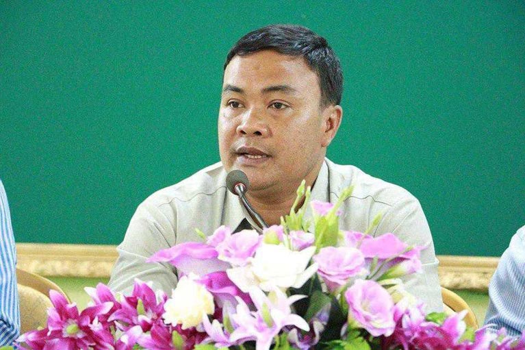​អភិបាល​ខណ្ឌ​ឬ​ស្សី​កែវ​៖ មនុស្ស​៣៦​នាក់ ដែល​ទាក់ទង​ជាមួយ​អ្នក​ឆ្លង COVID-19 ៣​នាក់ នៅ​សង្កាត់​ច្រាំង​ចំរេះ ត្រូវ​បាន​ណែនាំ​ឲ្យនៅ​ដាច់ពីគេ ១៤​ថ្ងៃ ក្រោយ​លទ្ធផល​តេស្ត​អវិជ្ជមាន​ទាំងអស់​
