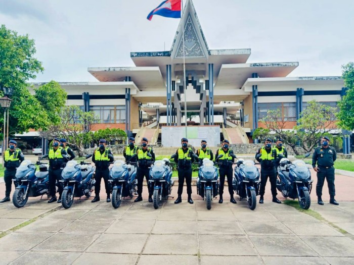 កម្លាំង​កងរាជអាវុធហត្ថ​រាជធានី​ភ្នំពេញ ចូលរួម​ការពារ​សន្តិ​សុខ សុវត្ថិភាព រក្សា​សណ្ដាប់ធ្នាប់ ជូន សម្តេច​អគ្គមហាសេនាបតី​តេជោ ហ៊ុន សែន នាយករដ្ឋមន្ត្រី​នៃ​ព្រះរាជាណាចក្រ​កម្ពុជា ព្រមទាំង​គណៈប្រតិភូ​ជាន់ខ្ពស់​ត្រឡប់​មក​កាន់​មាតុប្រទេស​