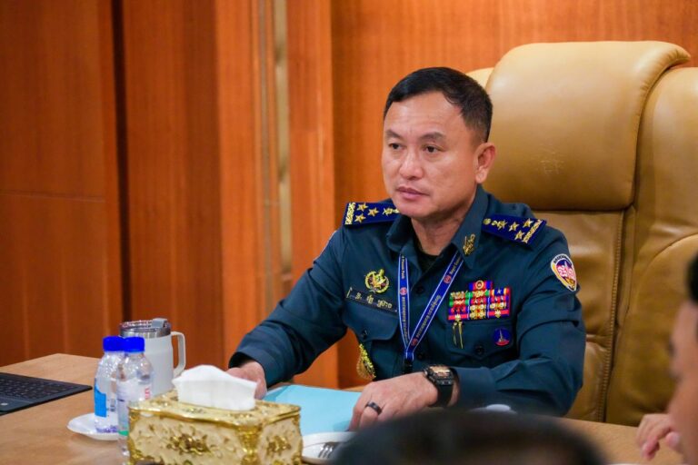 ​ឧត្តមសេនីយ៍ឯក រ័ត្ន ស្រ៊ាង ដឹកនាំ​កិច្ចប្រជុំ​ត្រួតពិនិត្យ​វឌ្ឍនភាព​ការងារ និង​ពង្រឹង​ការងារ​ស្រាវជ្រាវ និង​បង្ក្រាប​បទល្មើស​ឆបោក​តាម​ប្រព័ន្ធ​បច្ចេកវិទ្យា​!