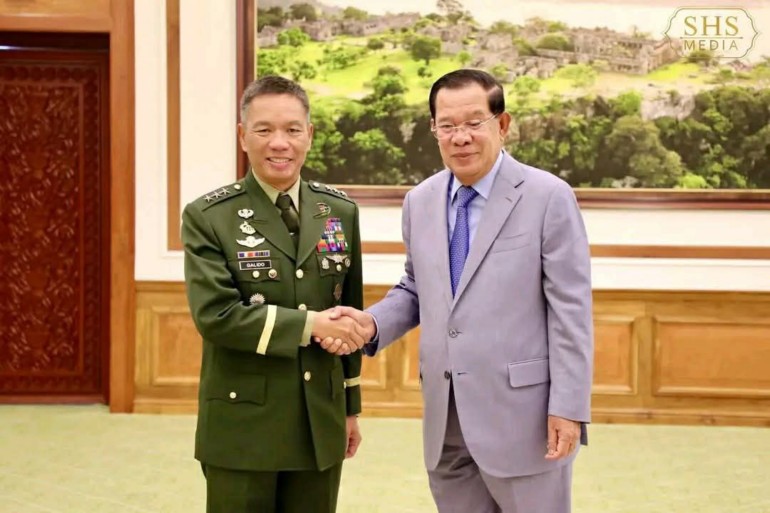 សម្ដេច​តេជោ ហ៊ុន សែន អនុញ្ញាត​ឱ្យ​ឯកឧត្តម ឧត្តមសេនីយ៍ឯក Roy Mabagos Galido ​មេបញ្ជាការ​កងទ័ពជើងគោក​ហ្វីលីពីន ចូលជួប​សម្តែង​ការគួរសម​
